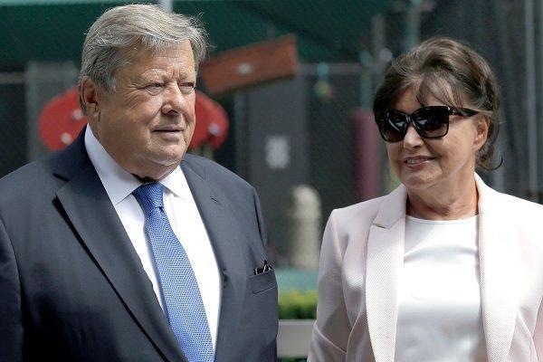 پدر و مادر ملانیا ترامپ شهروند آمریکا شدند پدر و مادر ملانیا ترامپ شهروند آمریکا شدند