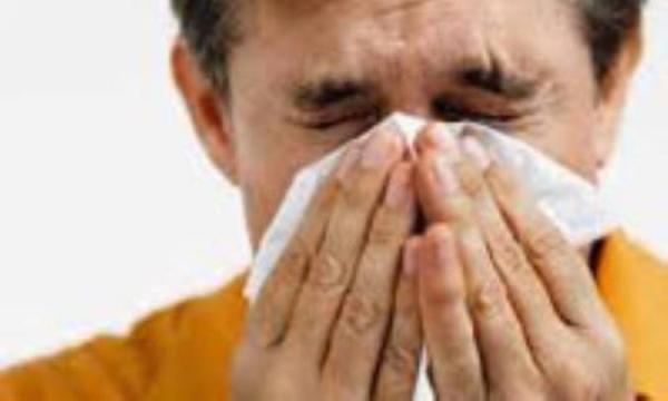 چرا نمی توانیم با چشمان باز عطسه کنیم؟