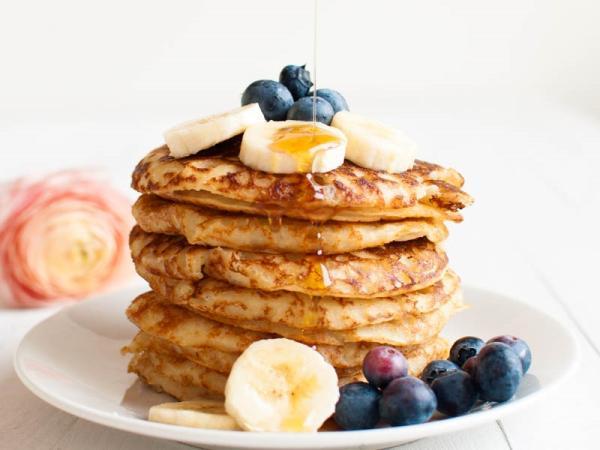 طرز تهیه پنکیک خرما بدون شکر